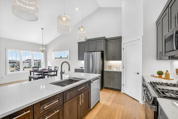 $607,000 | 1146 Irene Court, Waunakee, WI 53597