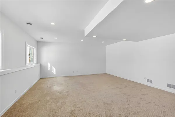 $607,000 | 1146 Irene Court, Waunakee, WI 53597