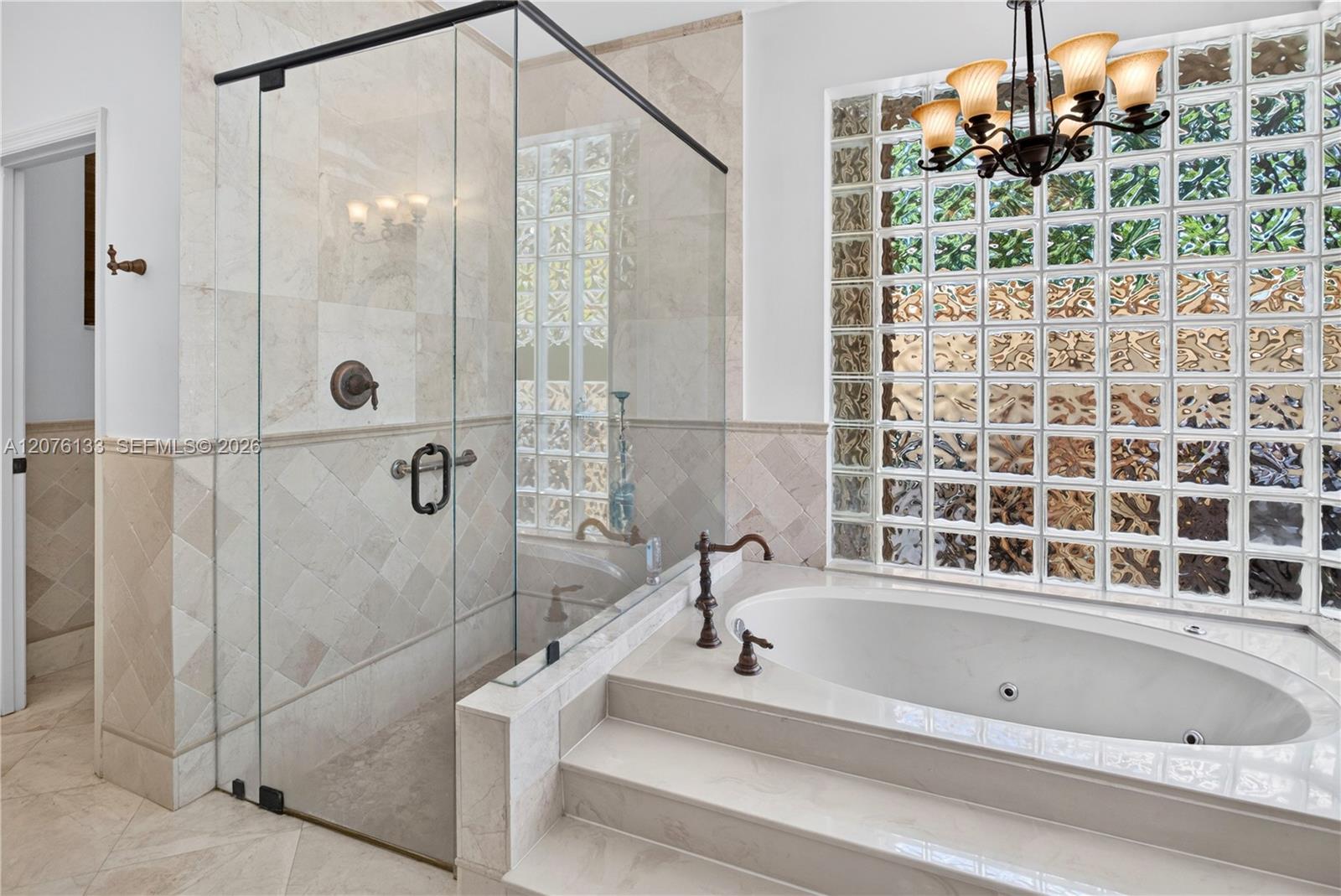 2725 Hunter Road Weston, FL 33331 - Photo 15 of 68 Gallery Image 15