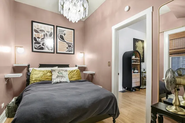 $3,000 | 1413 North Campbell Avenue, Unit 1, Chicago, IL 60622