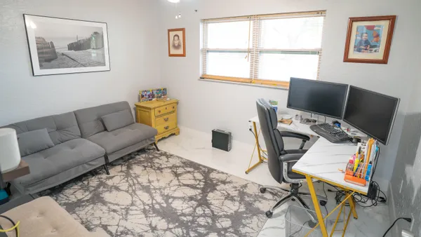 $1,800 | 8285 Sunrise Lakes Boulevard, Unit 110, Sunrise, FL 33322