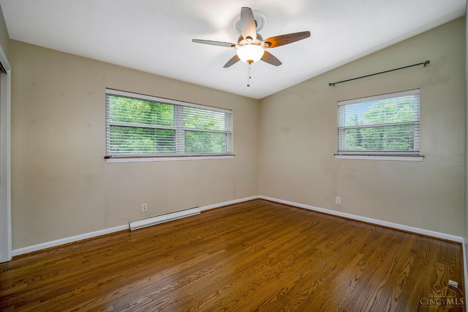 9960 Daly Road Cincinnati, OH 45231 - Photo 20 of 39 Bedroom 2