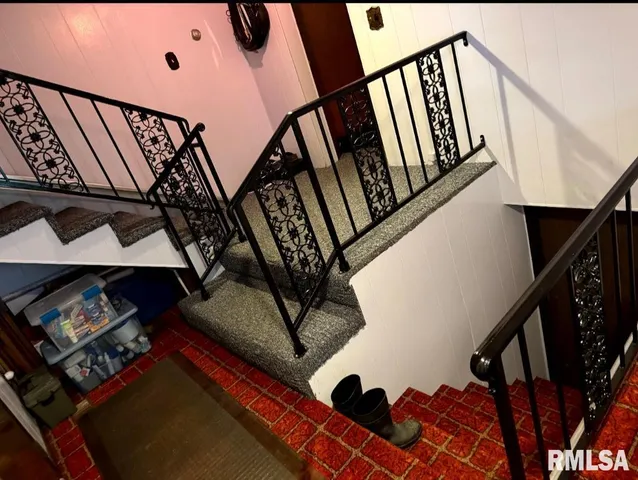 $269,000 | 2305 Weaver Road, Herrin, IL 62948