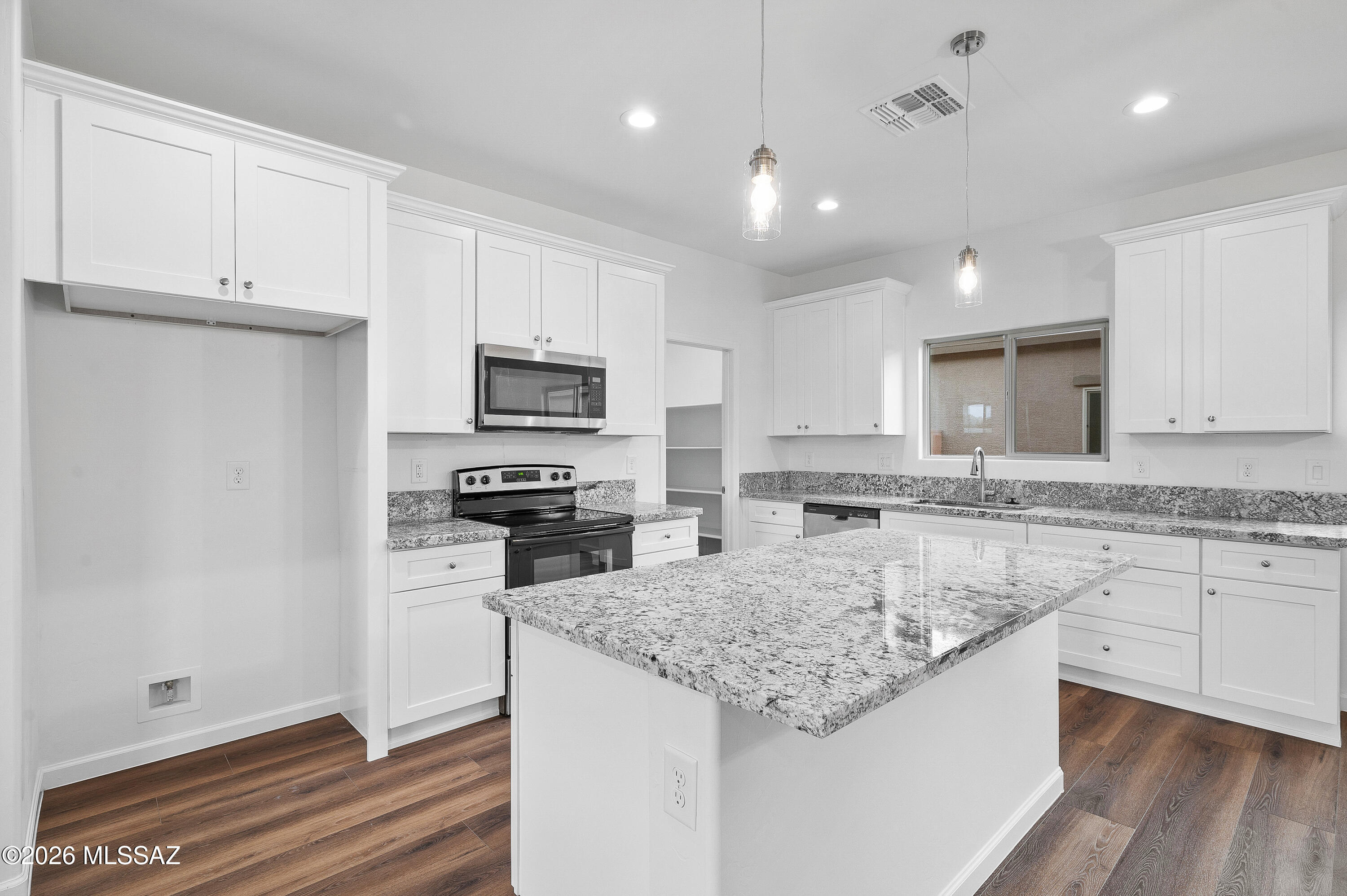 3180 East Andrada Road Vail, AZ 85641 - Photo 8 of 46