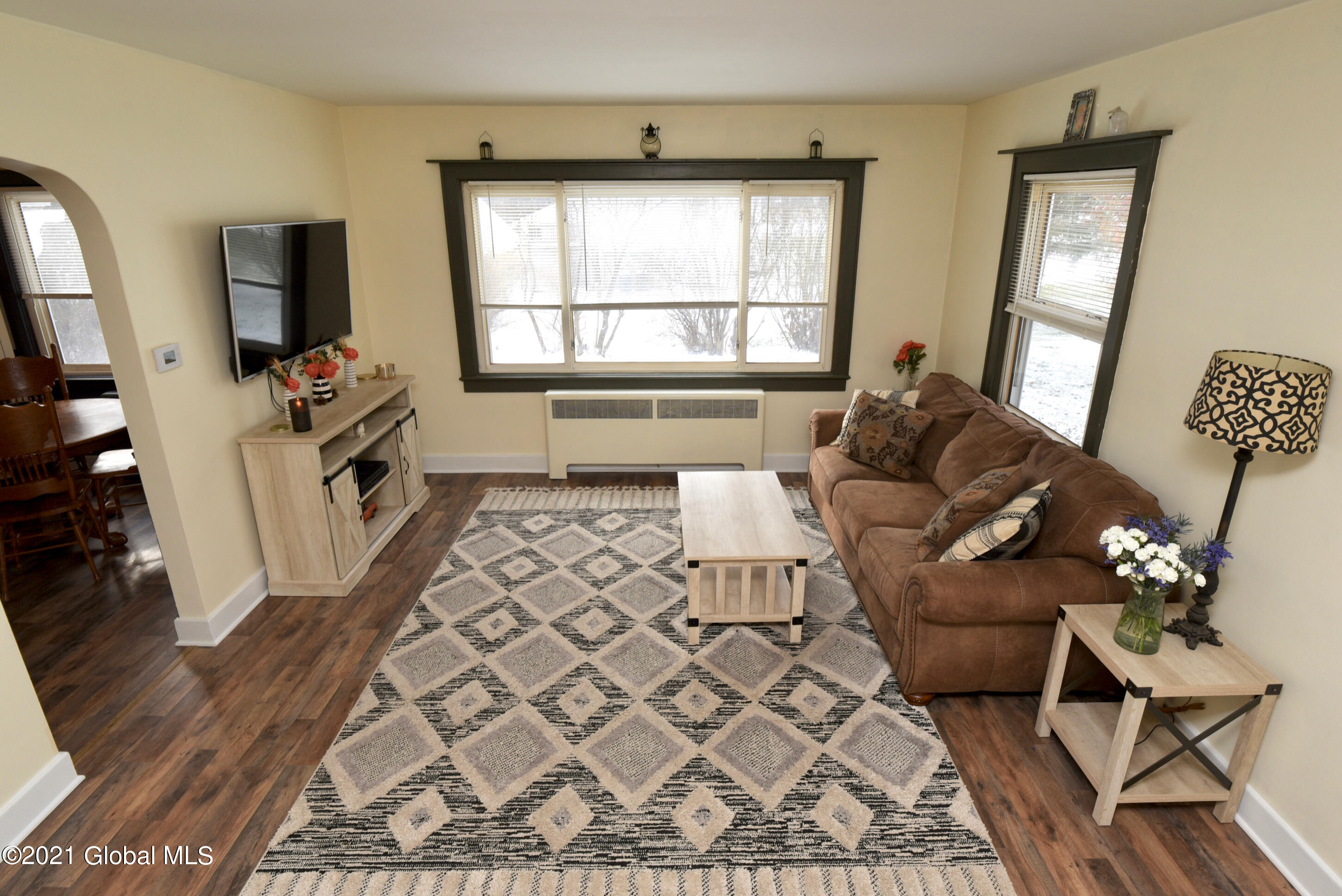 1443 Midline Road Amsterdam, NY 12010 - Photo 7 of 49 7