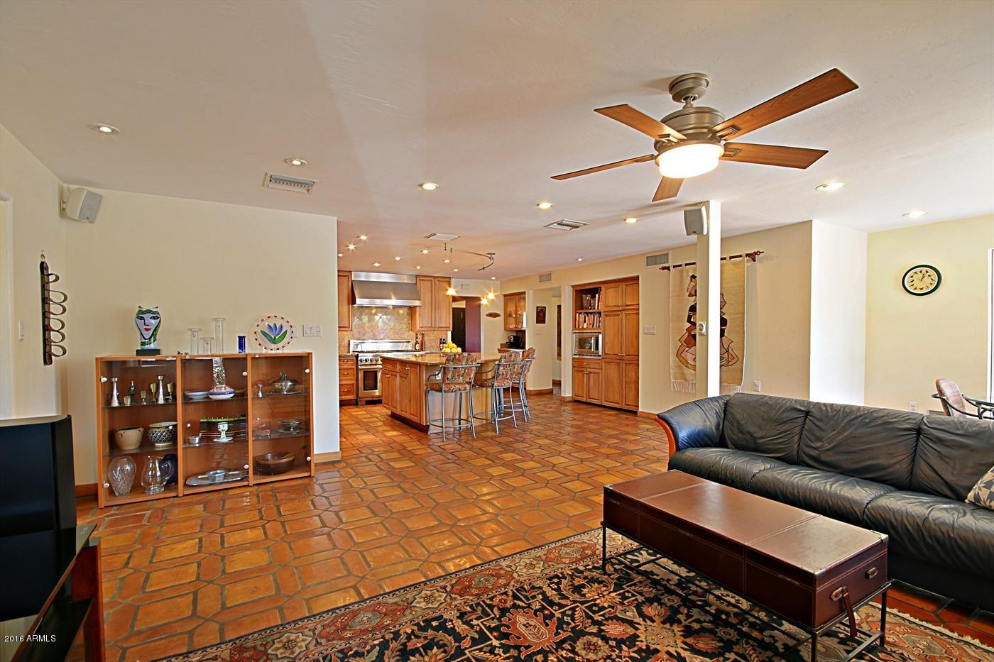 2315 East Rancho Drive Phoenix, AZ 85016 - Photo 20 of 50 Family Room 3