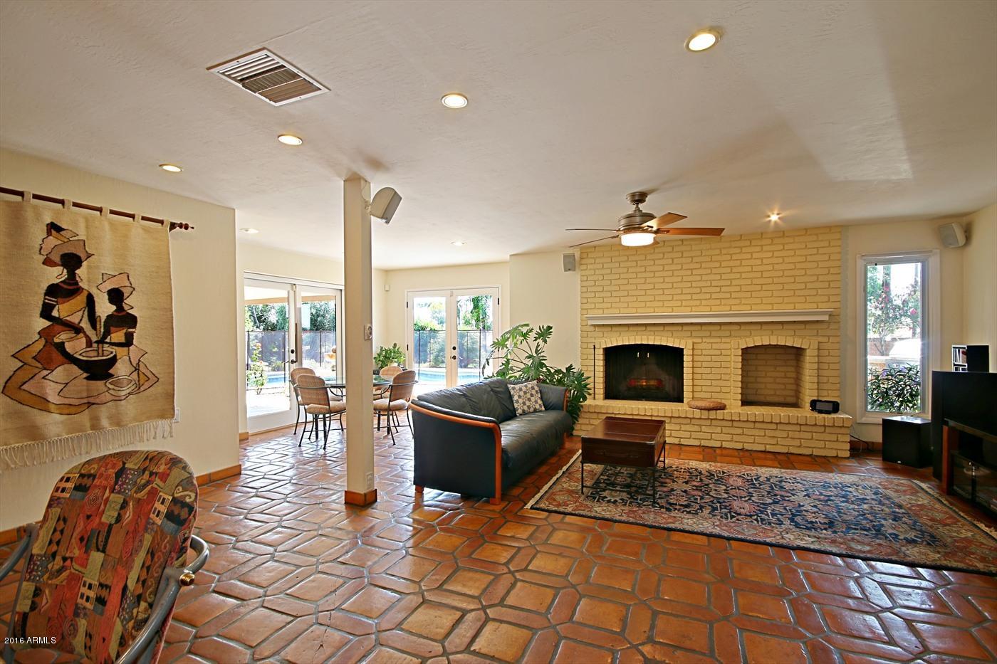2315 East Rancho Drive Phoenix, AZ 85016 - Photo 21 of 50 Family Room 1