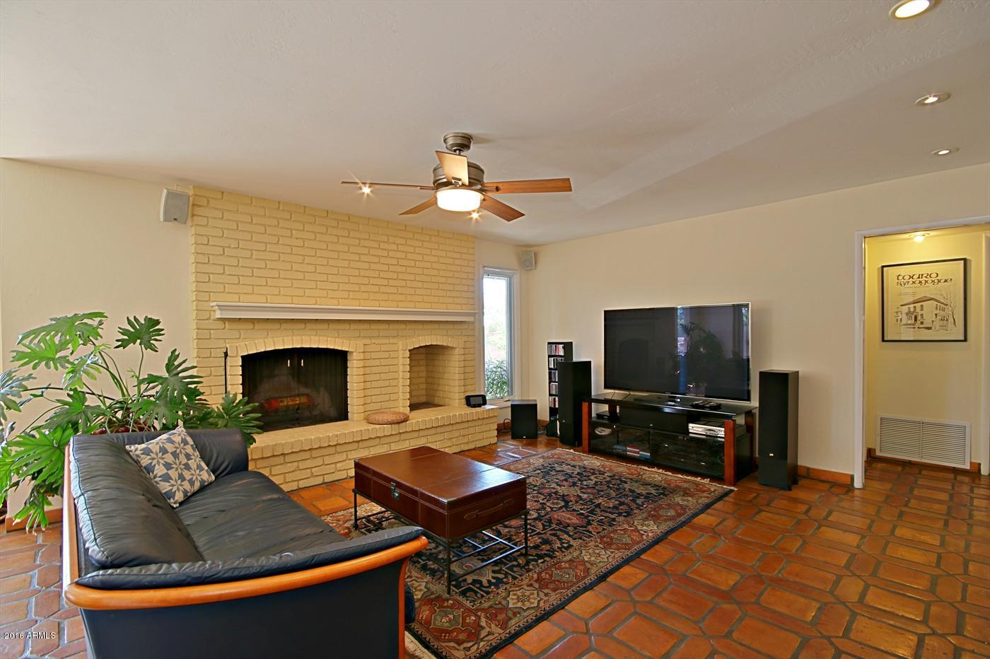 2315 East Rancho Drive Phoenix, AZ 85016 - Photo 22 of 50 Family Room 2