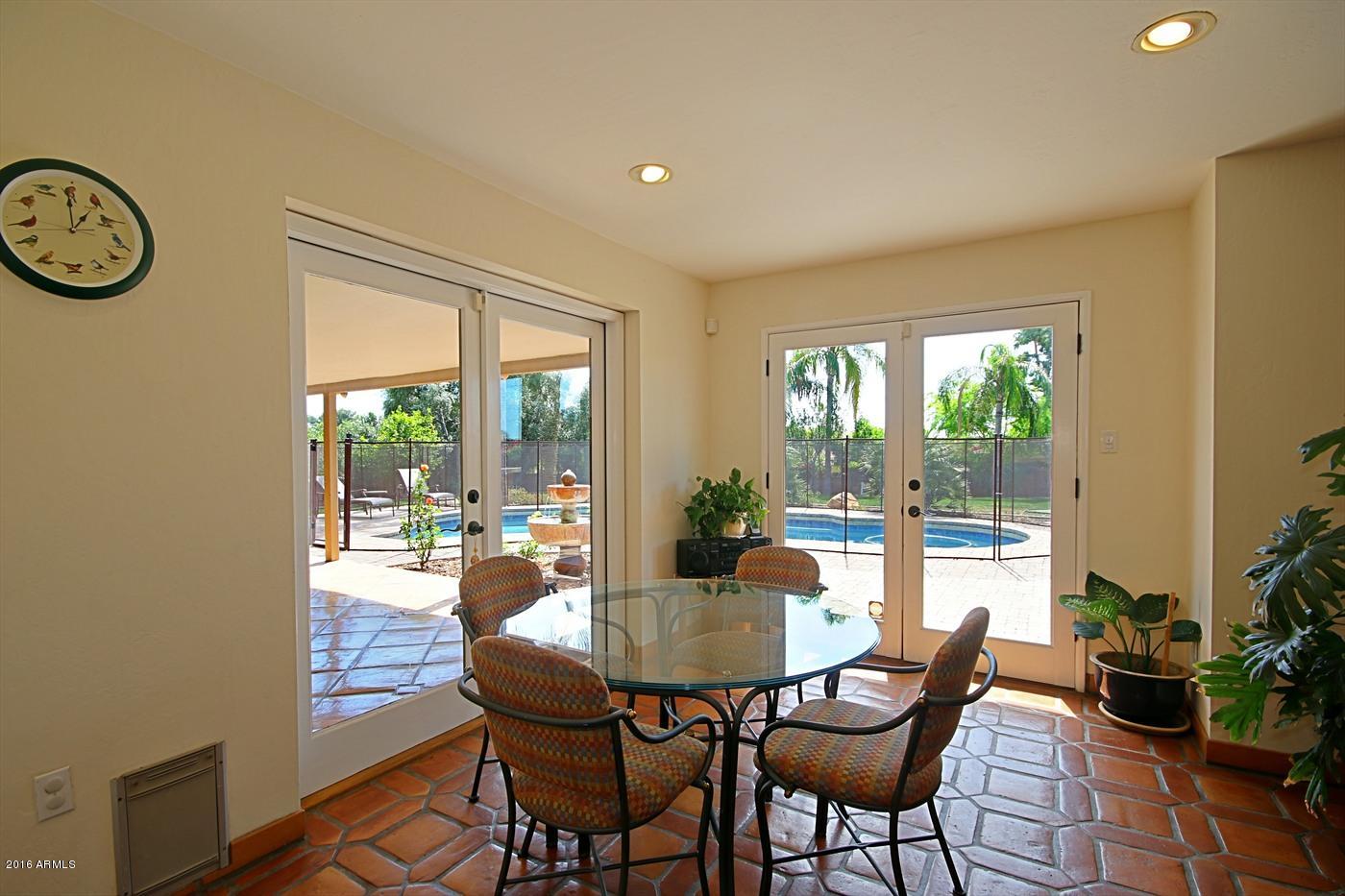 2315 East Rancho Drive Phoenix, AZ 85016 - Photo 23 of 50 Breakfast Nook