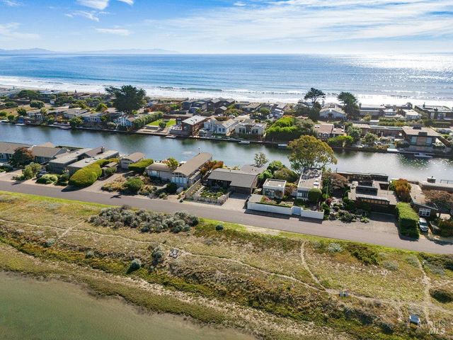 $5,250,000 | 169 Dipsea Road, Stinson Beach, CA 94970