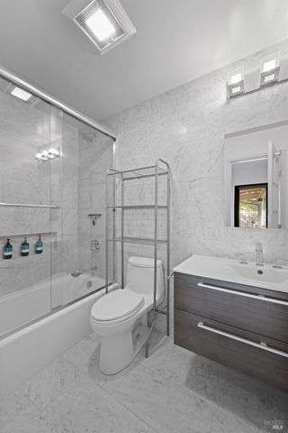 $5,250,000 | 169 Dipsea Road, Stinson Beach, CA 94970