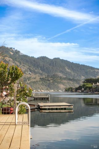 $5,250,000 | 169 Dipsea Road, Stinson Beach, CA 94970