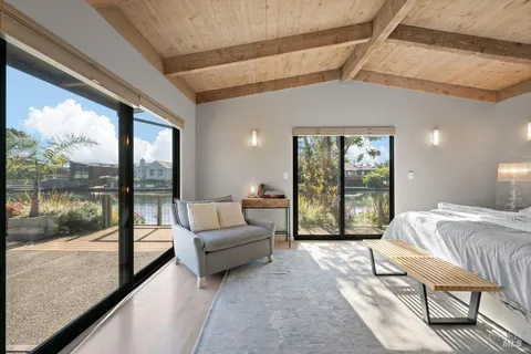 $5,250,000 | 169 Dipsea Road, Stinson Beach, CA 94970