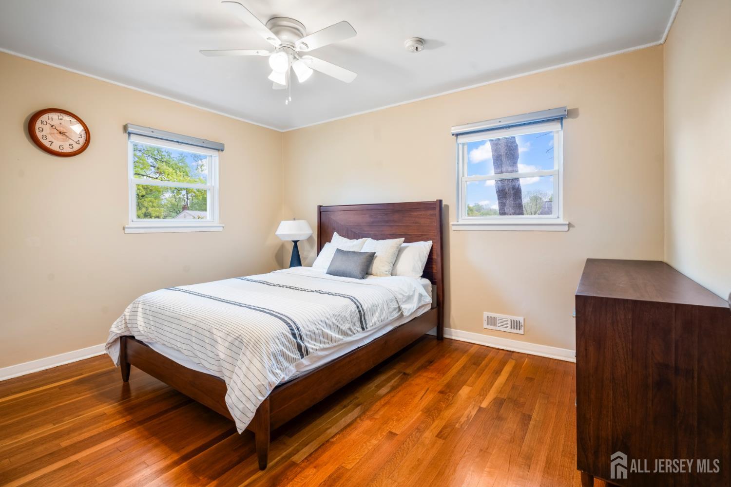 12 Barrie Road East Brunswick, NJ 08816 - Photo 14 of 27
