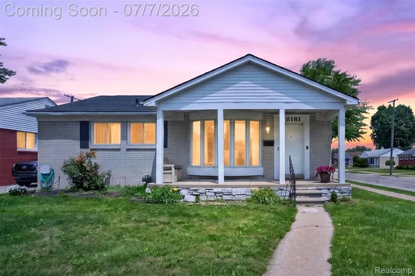 $187,400 | 18181 Buckhannon Street, Roseville, MI 48066