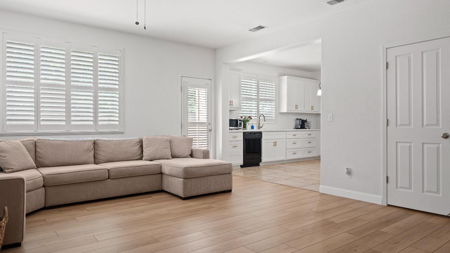 1125 Elder Avenue Dinuba, CA 93618 - Photo 14 of 39