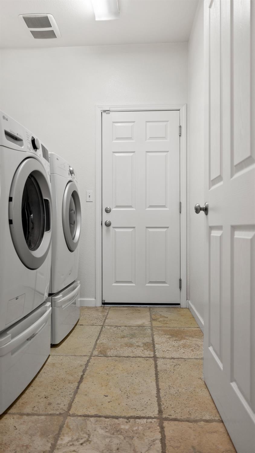 1125 Elder Avenue Dinuba, CA 93618 - Photo 18 of 39