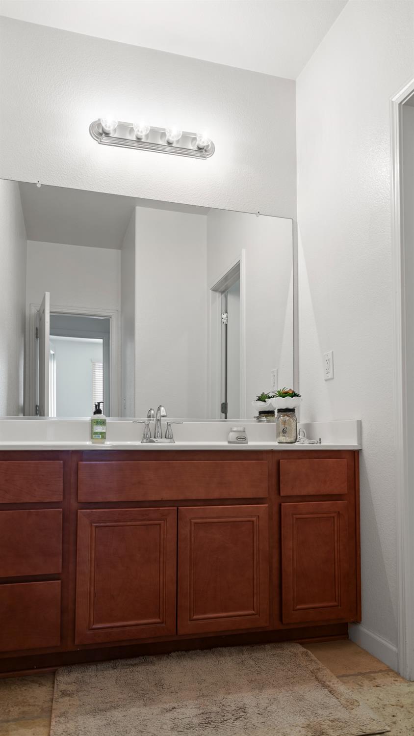 1125 Elder Avenue Dinuba, CA 93618 - Photo 19 of 39