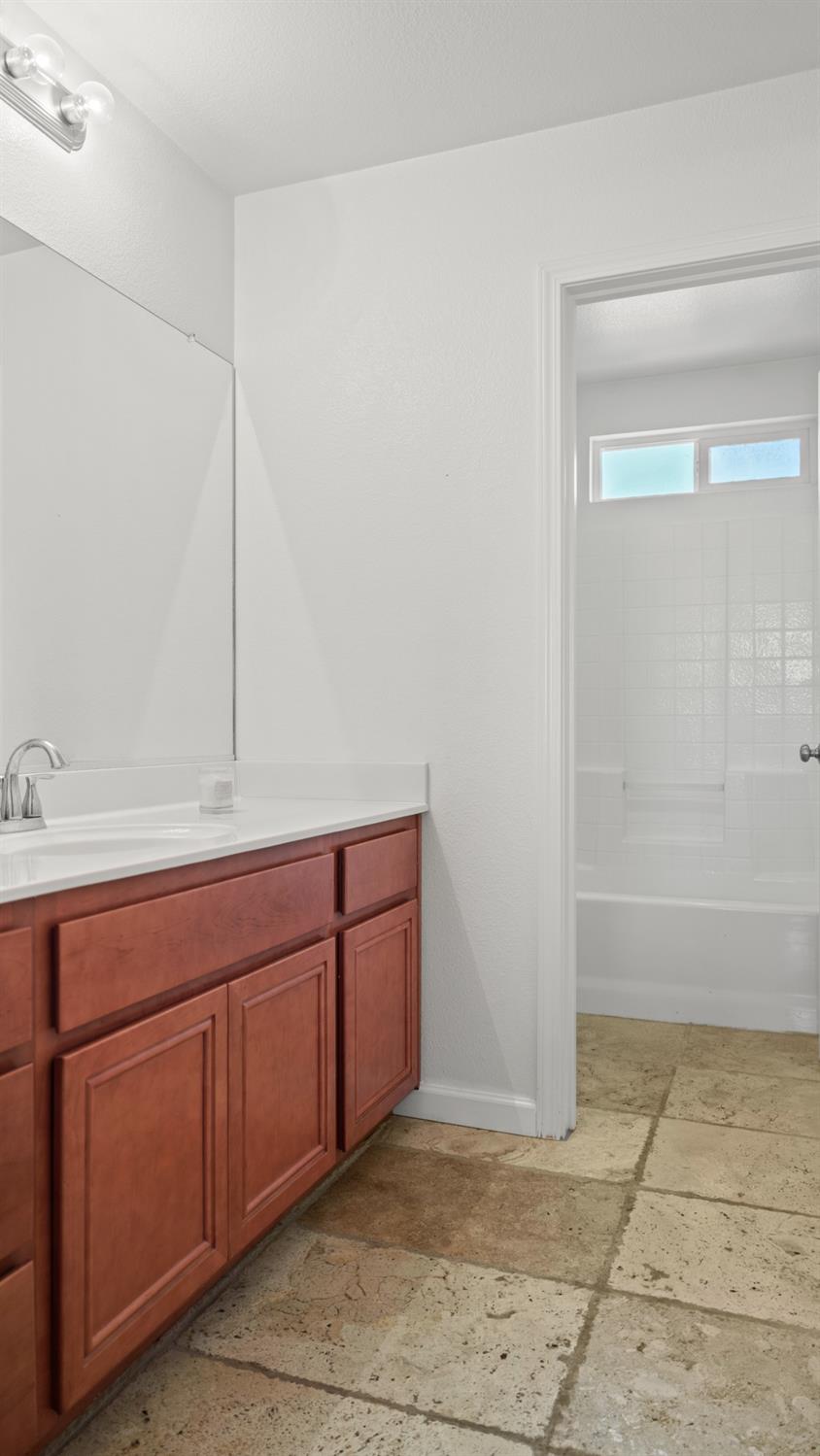 1125 Elder Avenue Dinuba, CA 93618 - Photo 30 of 39