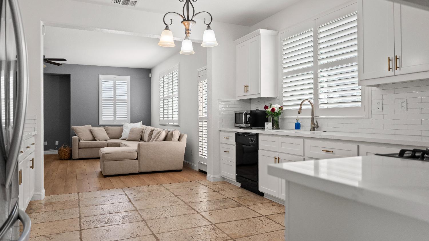 1125 Elder Avenue Dinuba, CA 93618 - Photo 9 of 39