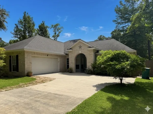 $315,000 | 43 Rolling Hills Drive West, Conroe, TX 77304