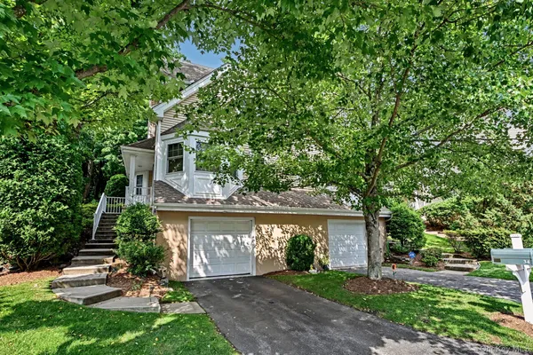$799,000 | 34 Winding Ridge Road, White Plains, NY 10603