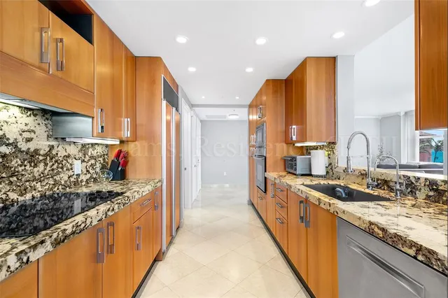 $6,500 | 2110 North Ocean Boulevard, Unit 6F, Fort Lauderdale, FL 33305