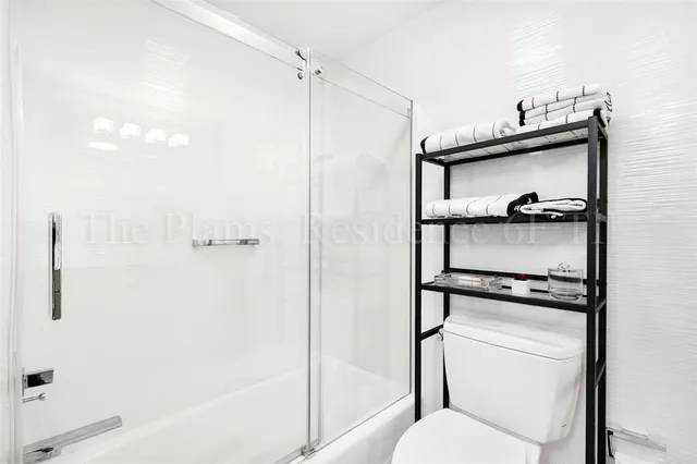 $6,500 | 2110 North Ocean Boulevard, Unit 6F, Fort Lauderdale, FL 33305