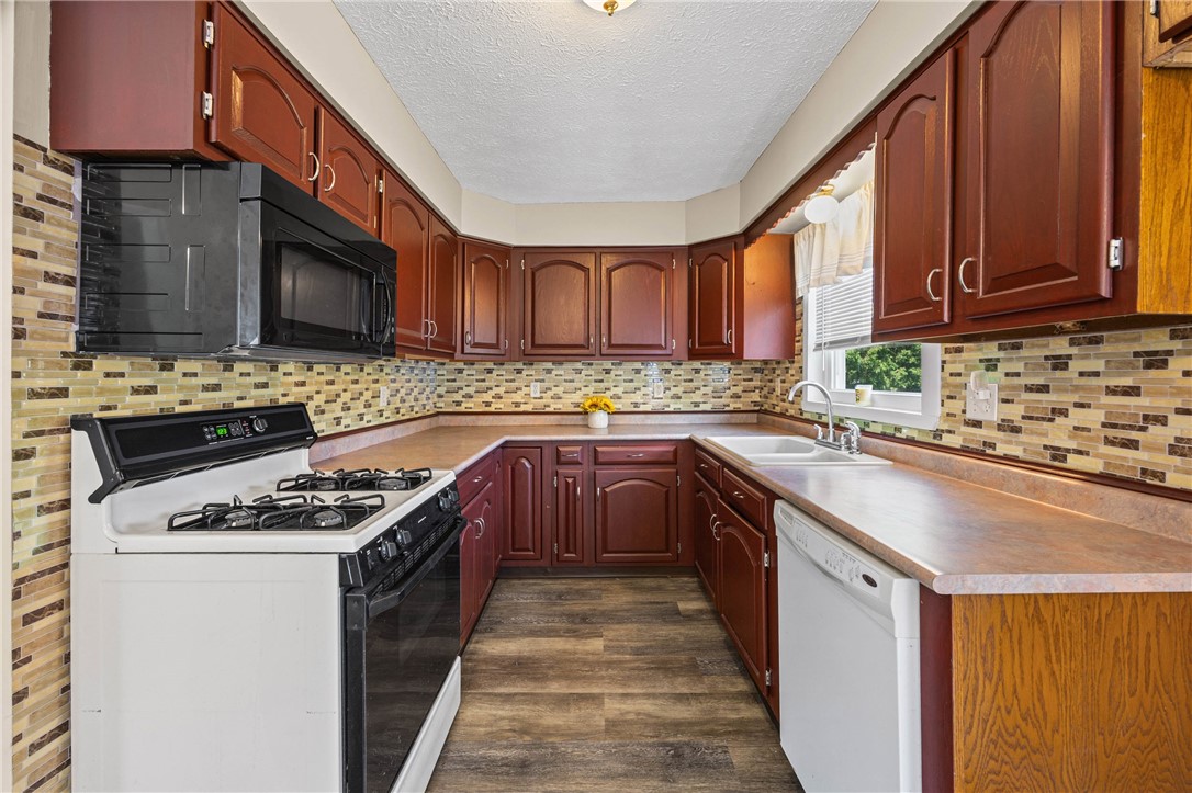 1894 Manitou Road Greece, NY 14559 - Photo 12 of 29