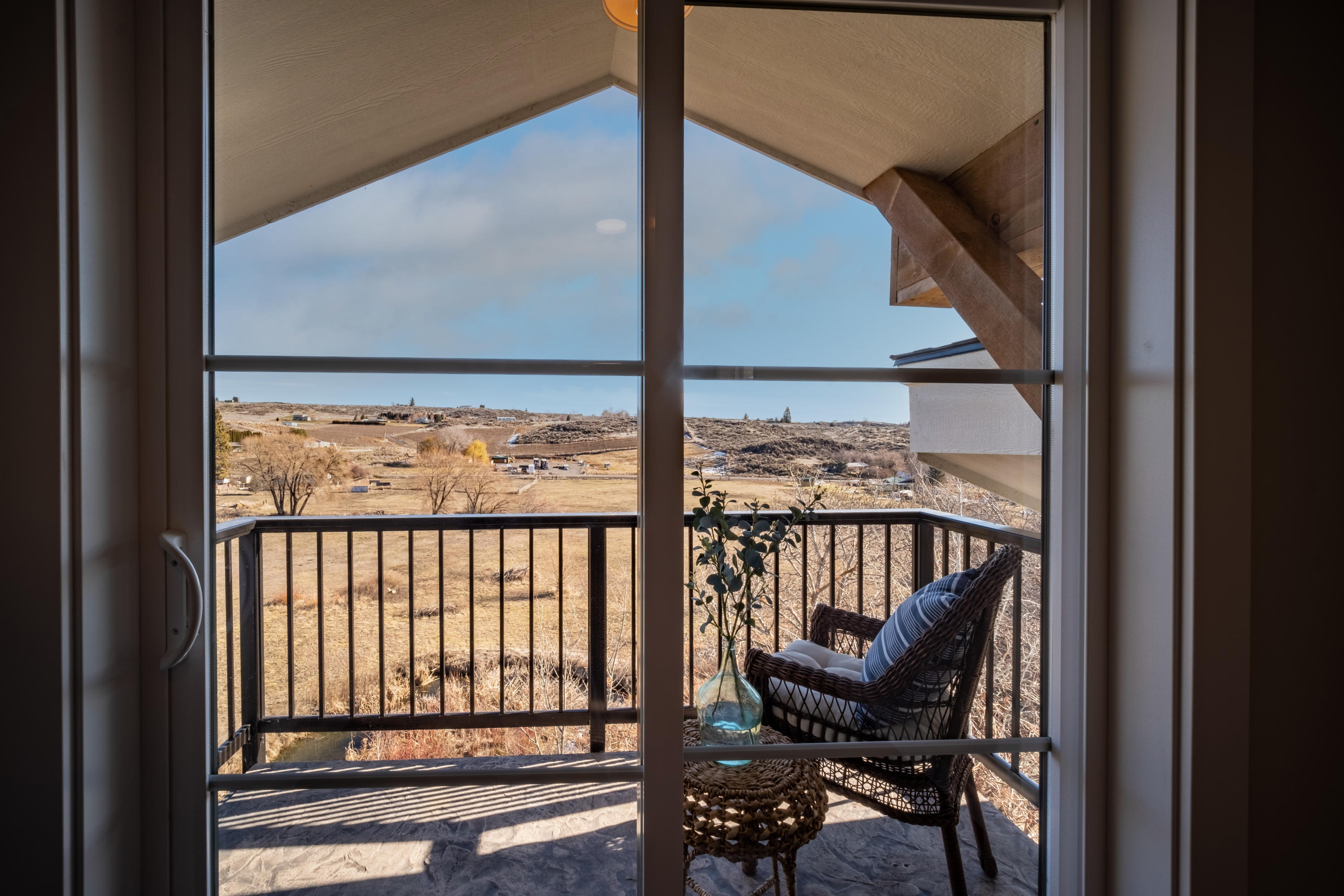 491 Elliott Road Cowiche, WA 98923 - Photo 20 of 49 a view of a chair in a balcony