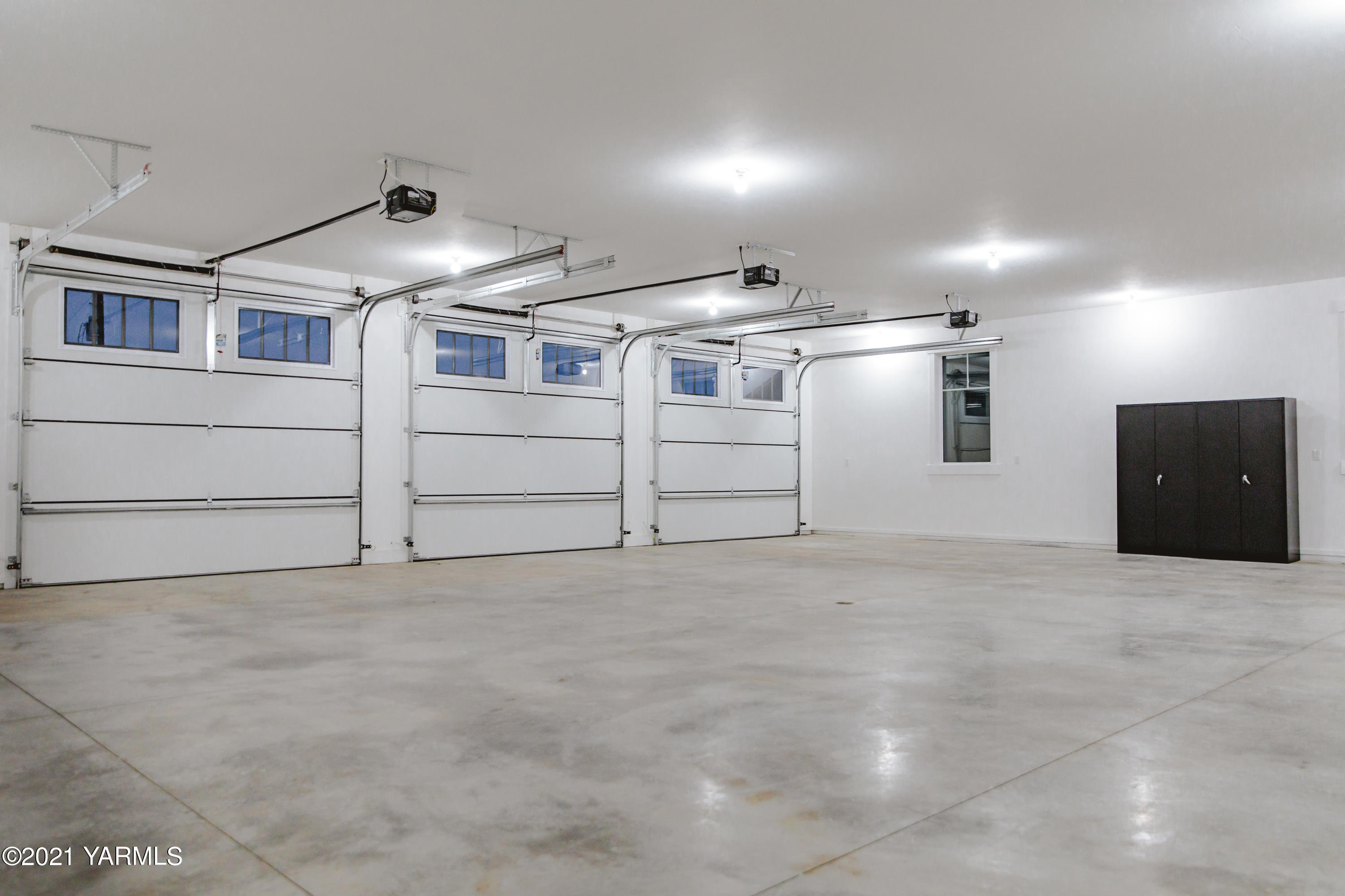 491 Elliott Road Cowiche, WA 98923 - Photo 40 of 49 a view of a garage