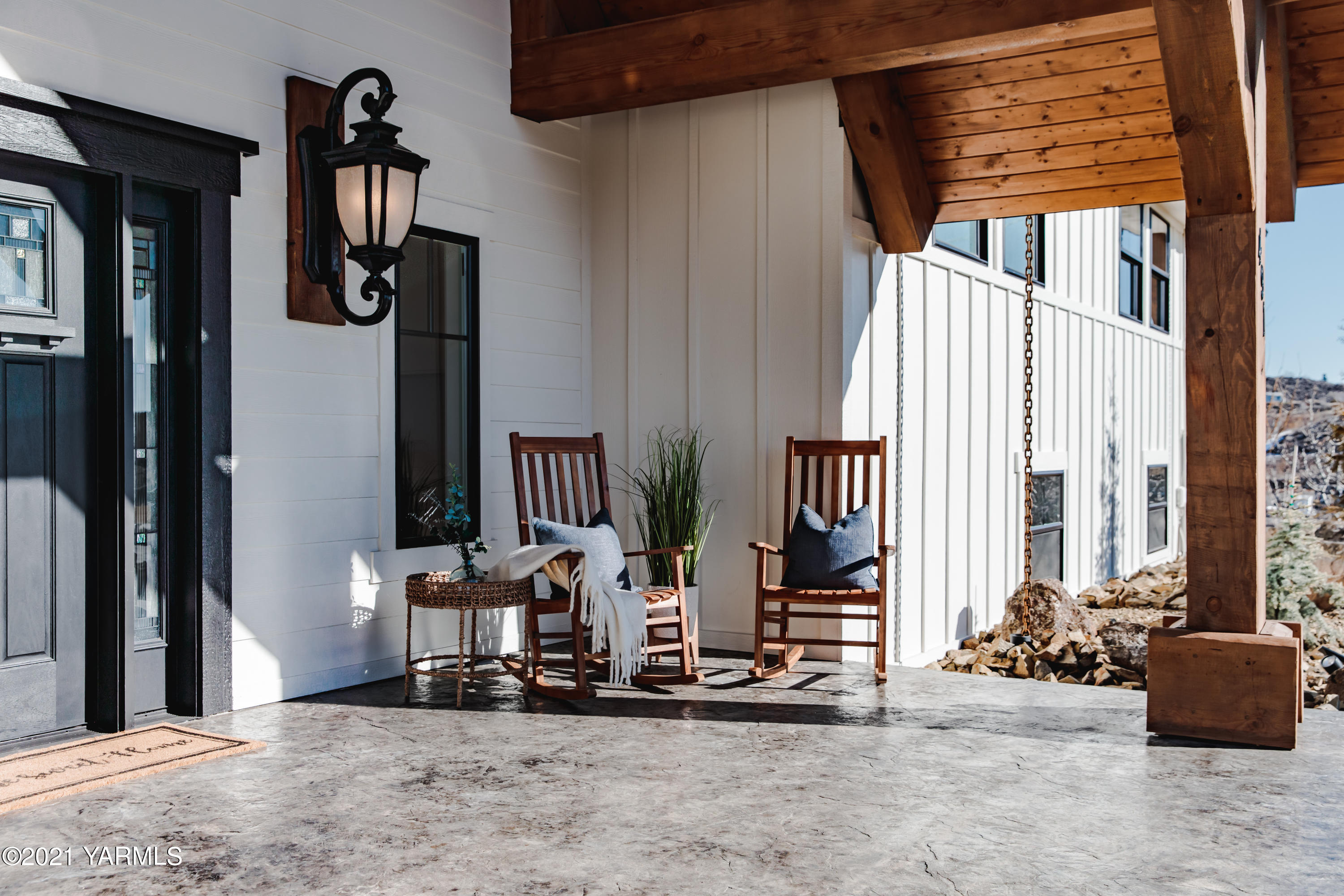 491 Elliott Road Cowiche, WA 98923 - Photo 8 of 49 a room with gym equipment and large mirror