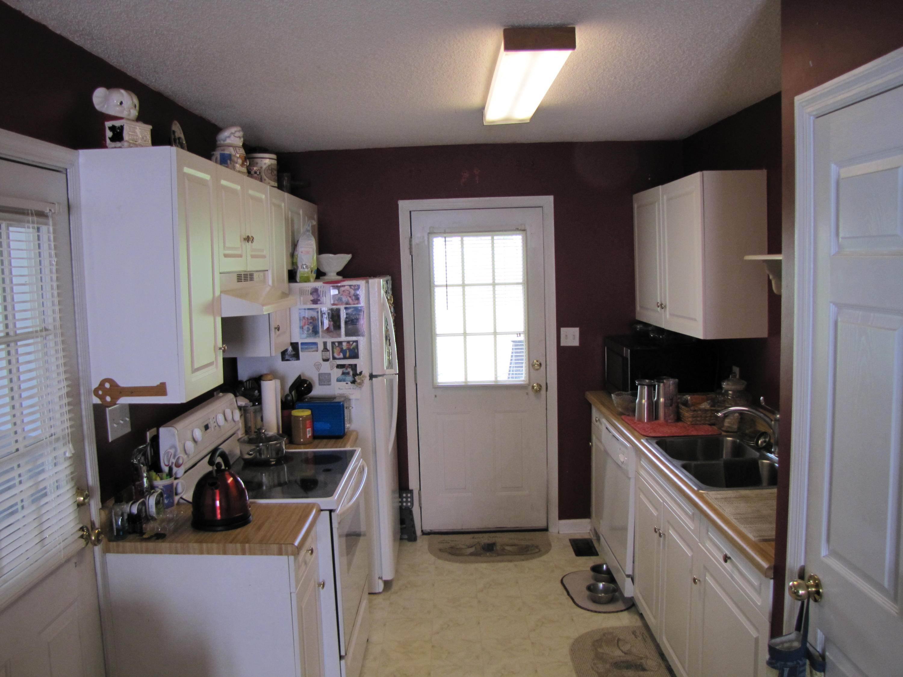 116 Pinewood Drive Rock Spring, GA 30739 - Photo 3 of 10 Kitchen