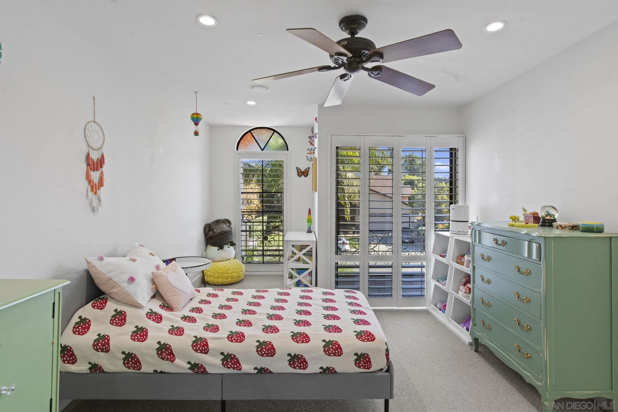 3942 Avenida Brisa Rancho Santa Fe, CA 92091 - Photo 35 of 47 a bedroom with a bed a table and chair