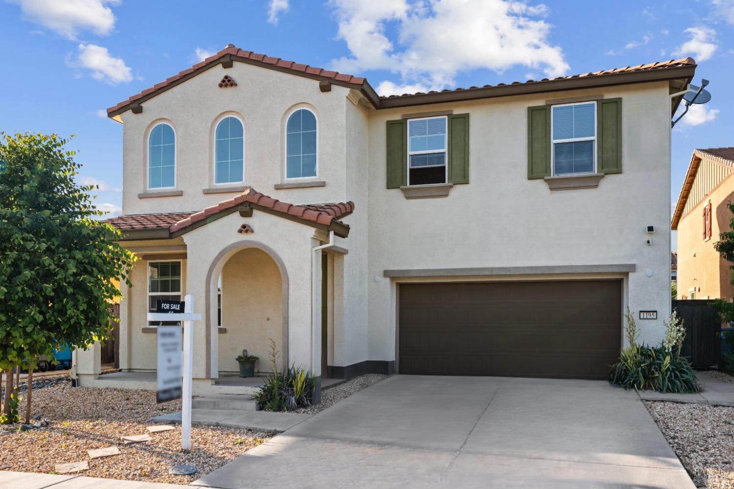 1195 Arizona Ct, Dixon, CA 95620 | Compass
