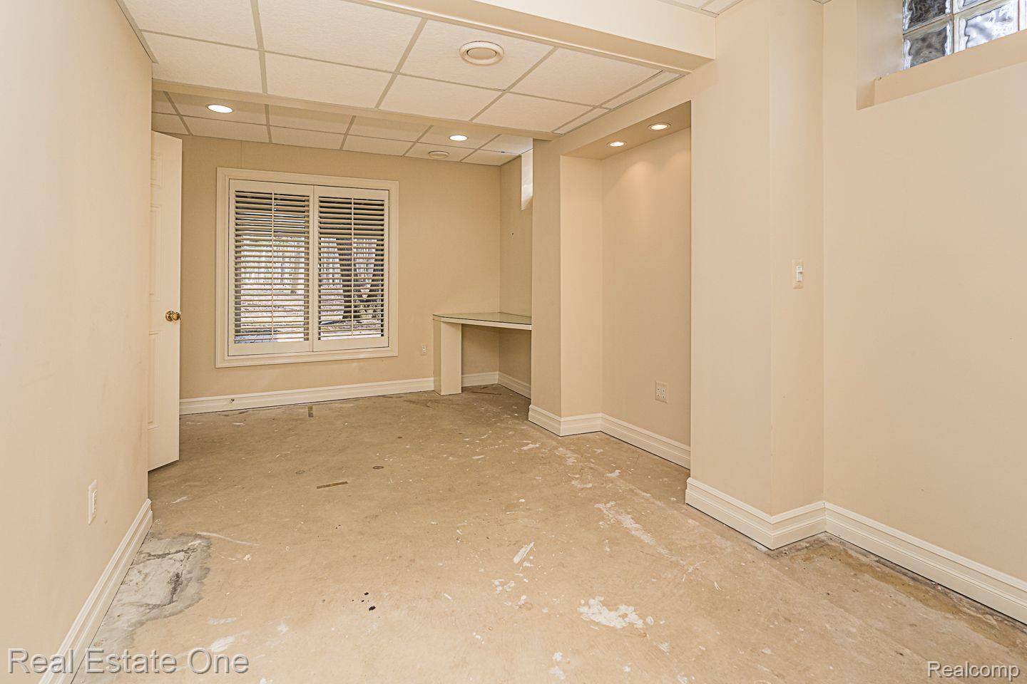 1926 Brookfield Road Rochester, MI 48306 - Photo 61 of 70 Gallery Image 61