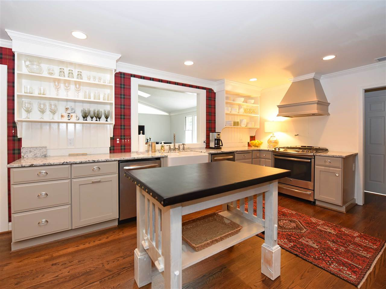 4900 Rampart Street Raleigh, NC 27609 - Photo 5 of 18 Photo 5