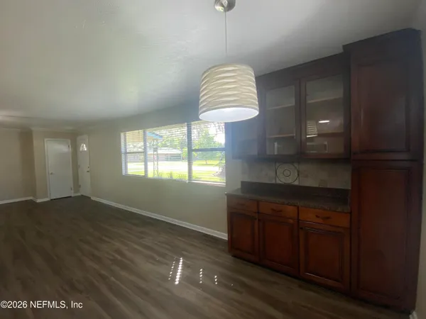 $1,900 | 104 St Elmo Road, Green Cove Springs, FL 32043