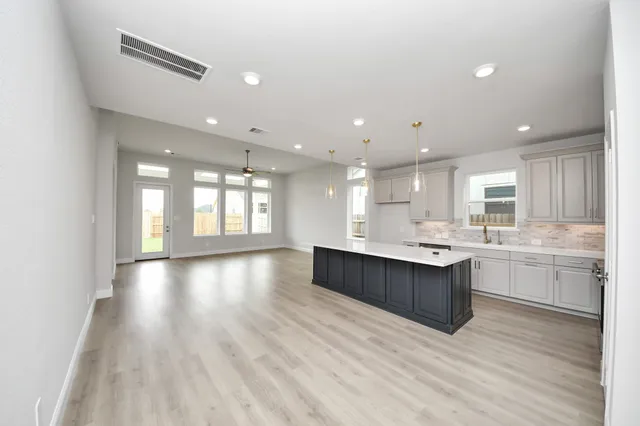 $389,668 | 7706 Cattail Shallows Lane, Katy, TX 77493