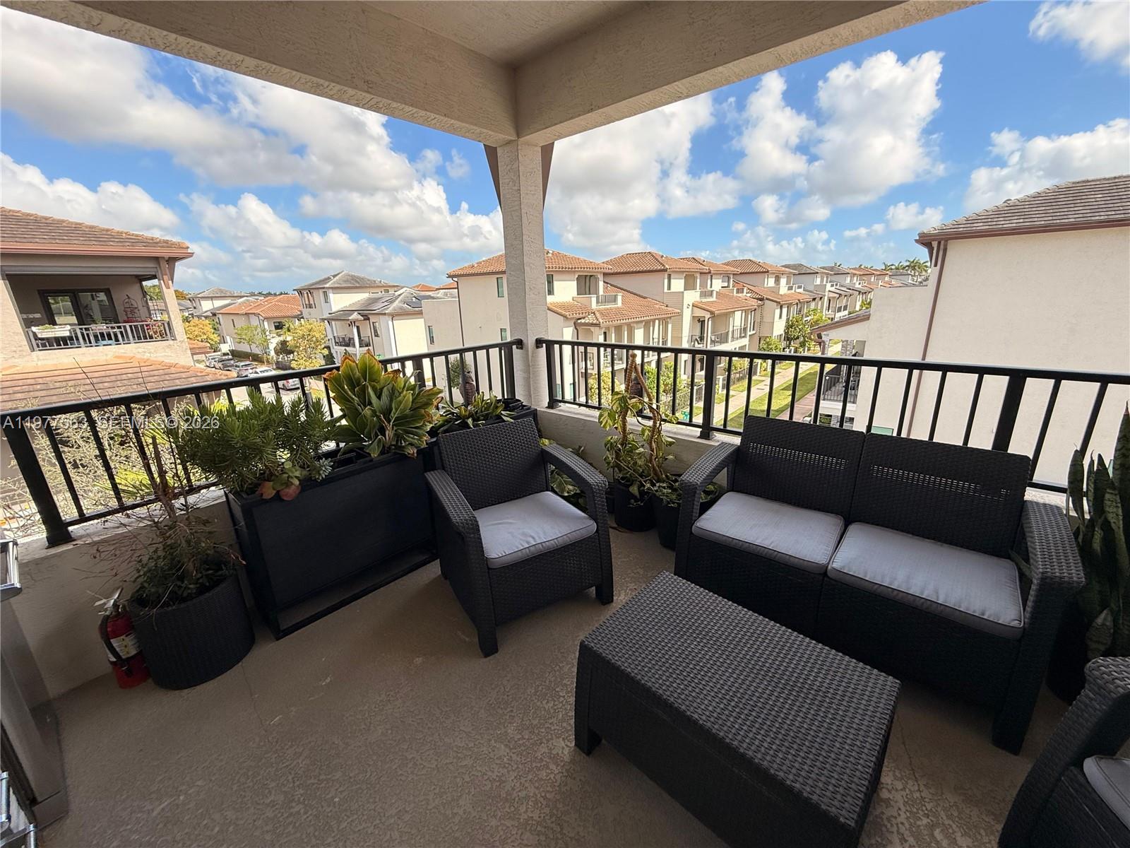 4900 Northwest 83rd Path Doral, FL 33166 - Photo 29 of 39