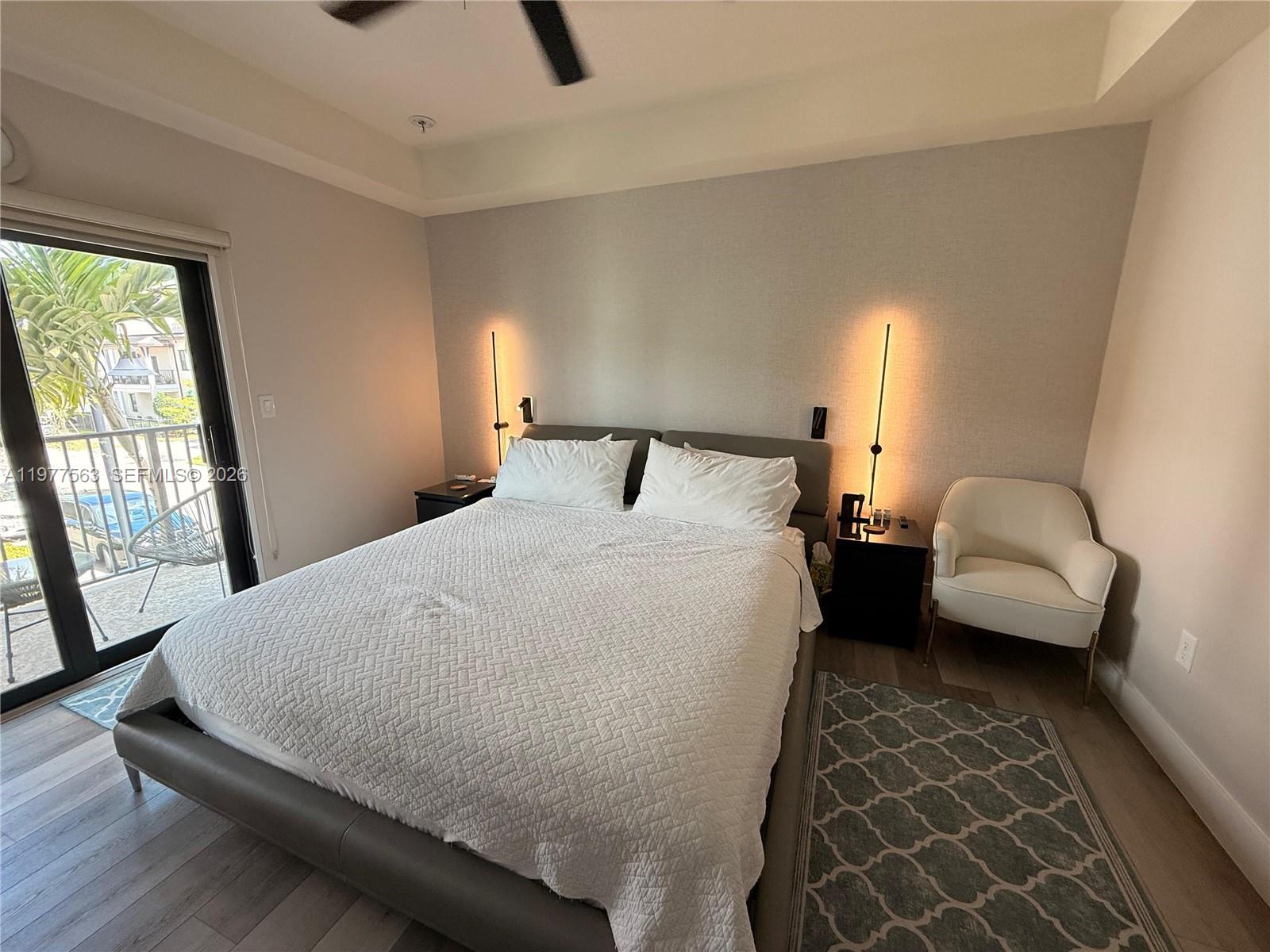 4900 Northwest 83rd Path Doral, FL 33166 - Photo 6 of 39