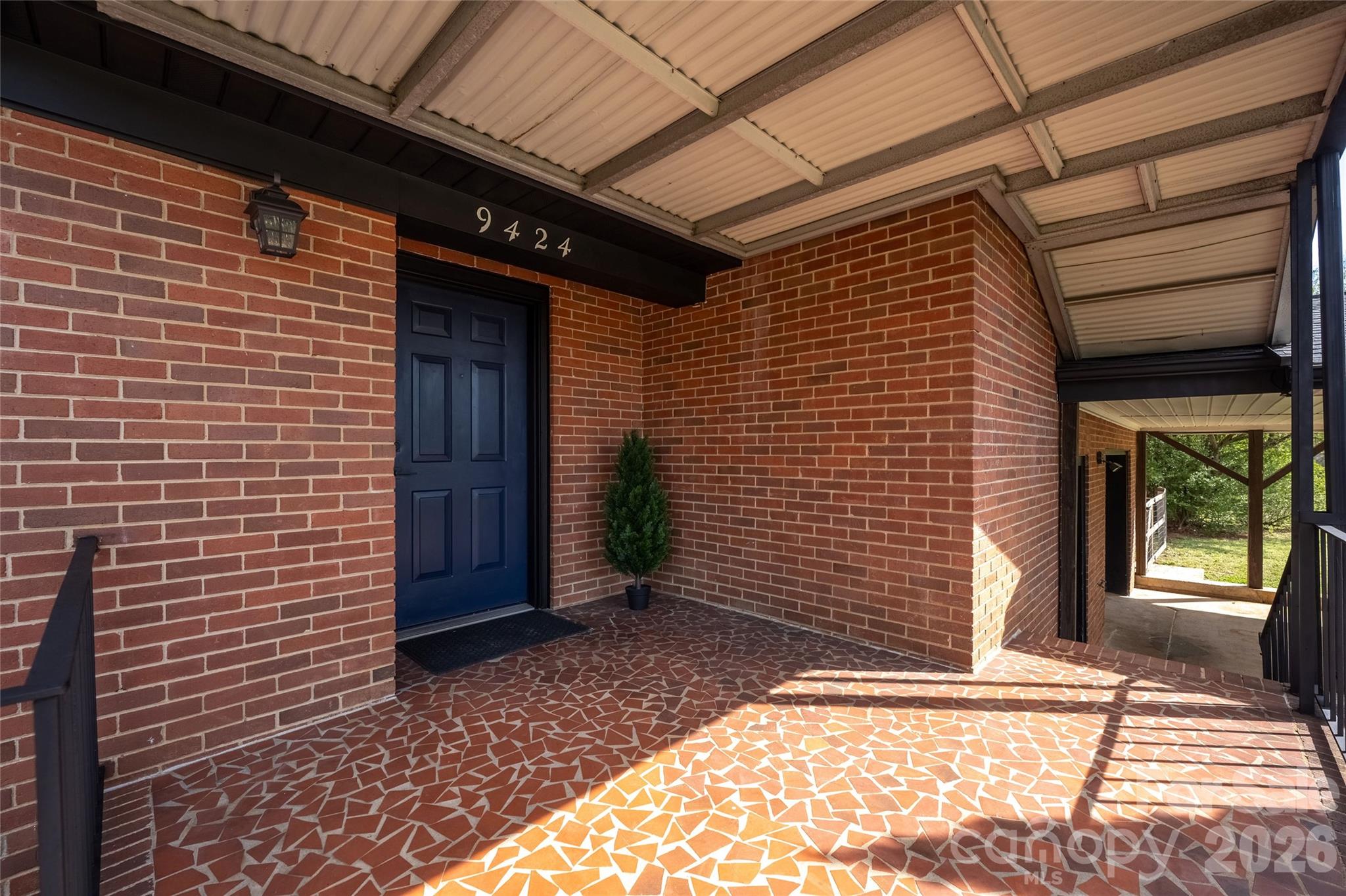 9424 Pembroke Road Huntersville, NC 28078 - Photo 5 of 39 a view of a door of the house