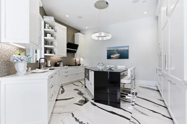 $13,995,000 | 254 Atlantic Avenue, Palm Beach, FL 33480