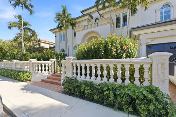 $13,995,000 | 254 Atlantic Avenue, Palm Beach, FL 33480