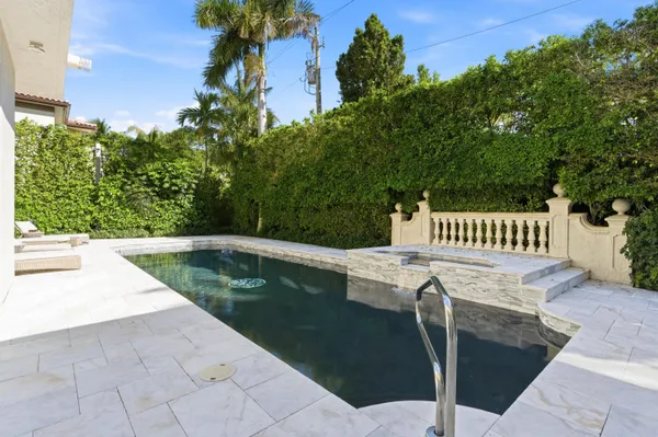 $13,995,000 | 254 Atlantic Avenue, Palm Beach, FL 33480