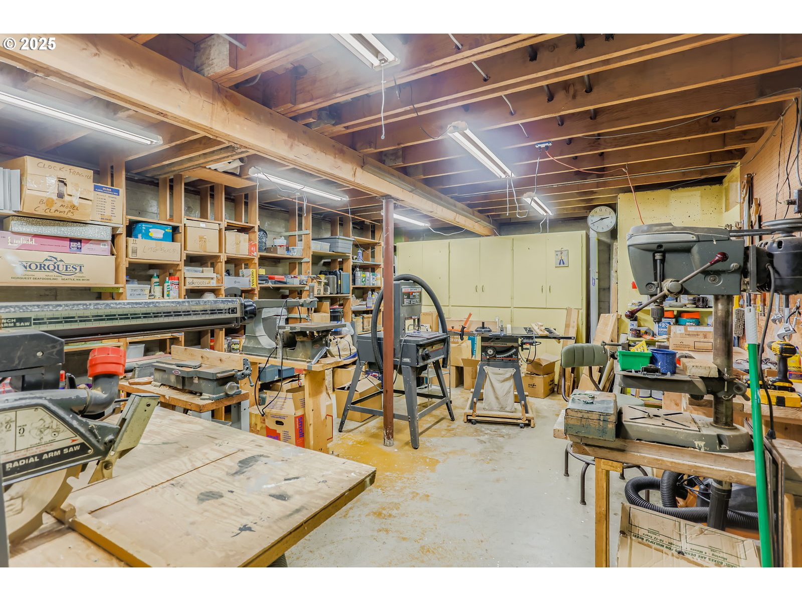 280 Shaff Road Southeast Stayton, OR 97383 - Photo 25 of 28 a view of a bike storage area