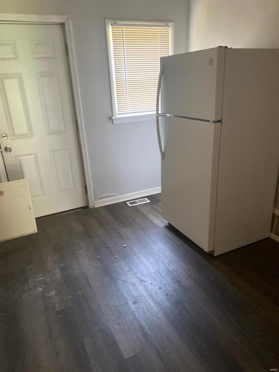 509 Ruggles Road St. Louis, MO 63135 - Photo 5 of 7 Gallery Image 5
