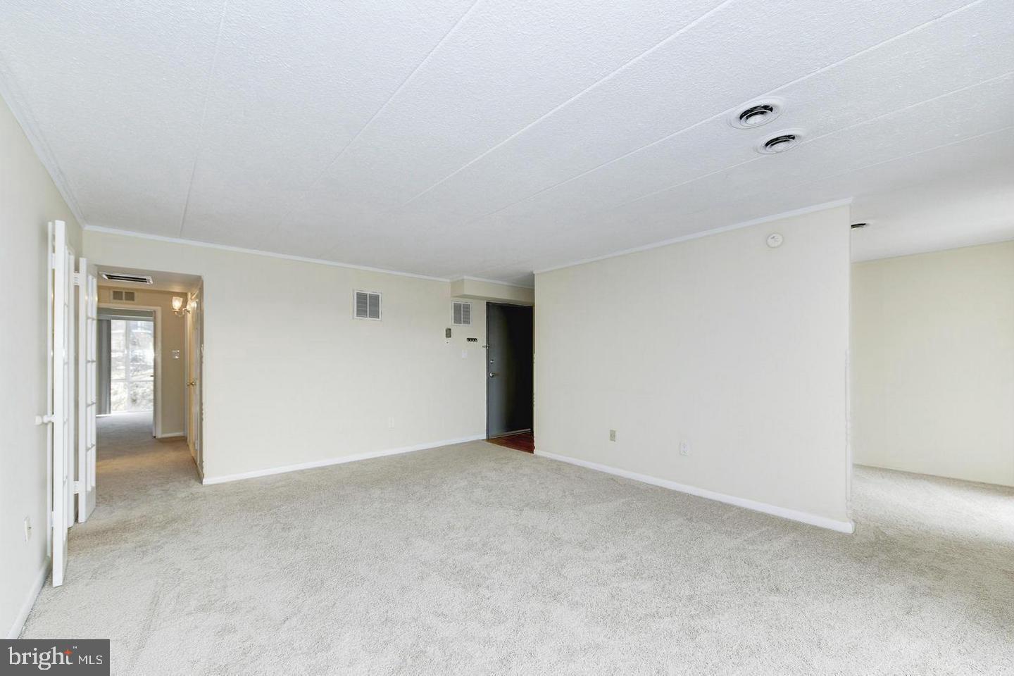 2624 Fort Farnsworth Road, Unit 212 Alexandria, VA 22303 - Photo 2 of 20