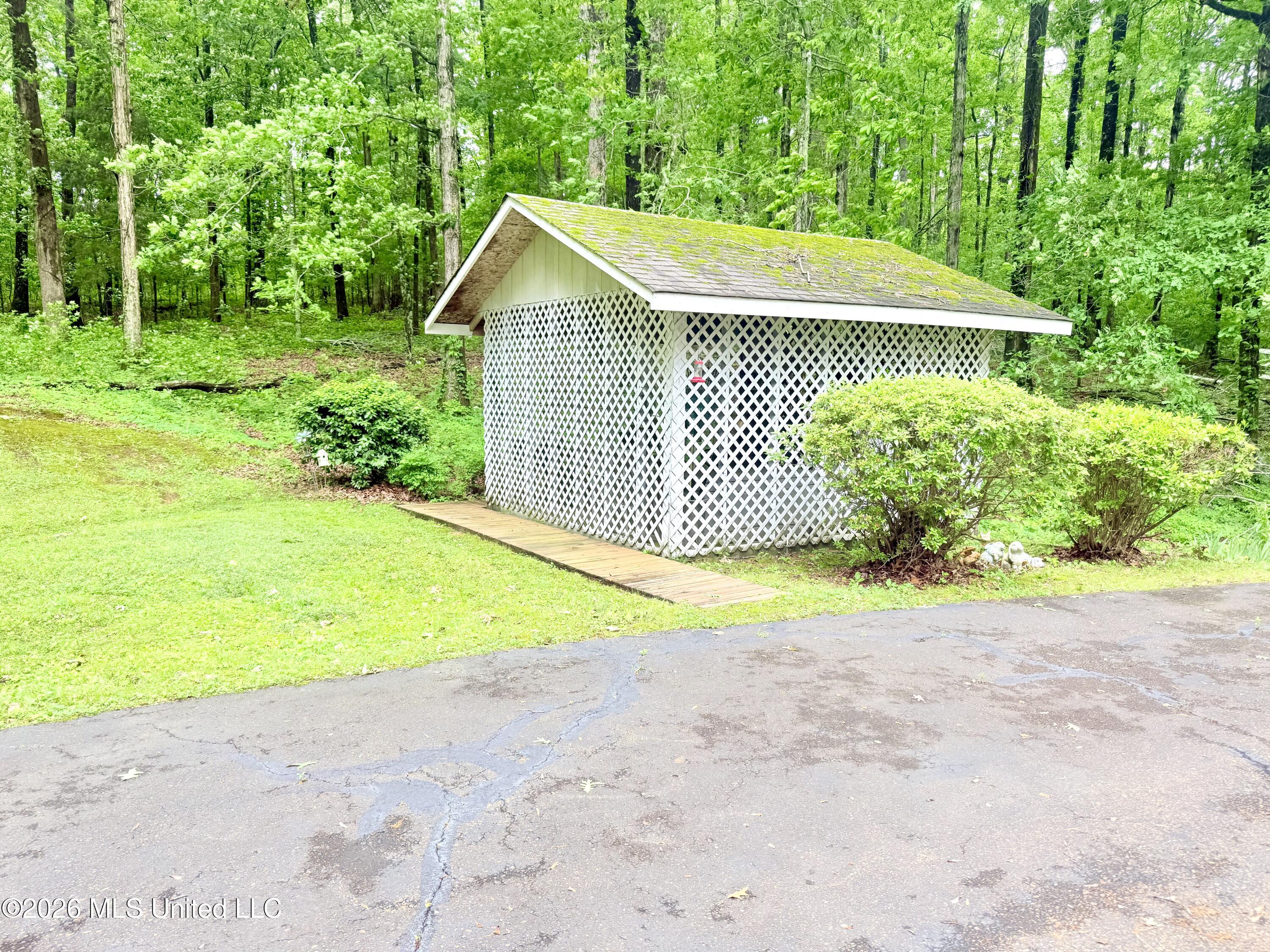 26675 Highway 8 Grenada, MS 38901 - Photo 19 of 22 IMG_8023