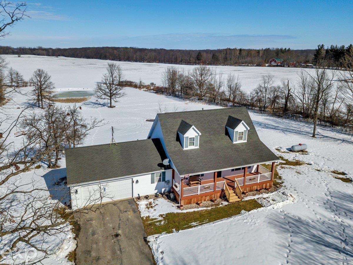 14330 Jeddo Road Yale, MI 48097 - Photo 4 of 51 50167607-02a9653d-78c3-45ff-b617-38bbbddbffc8.JPG